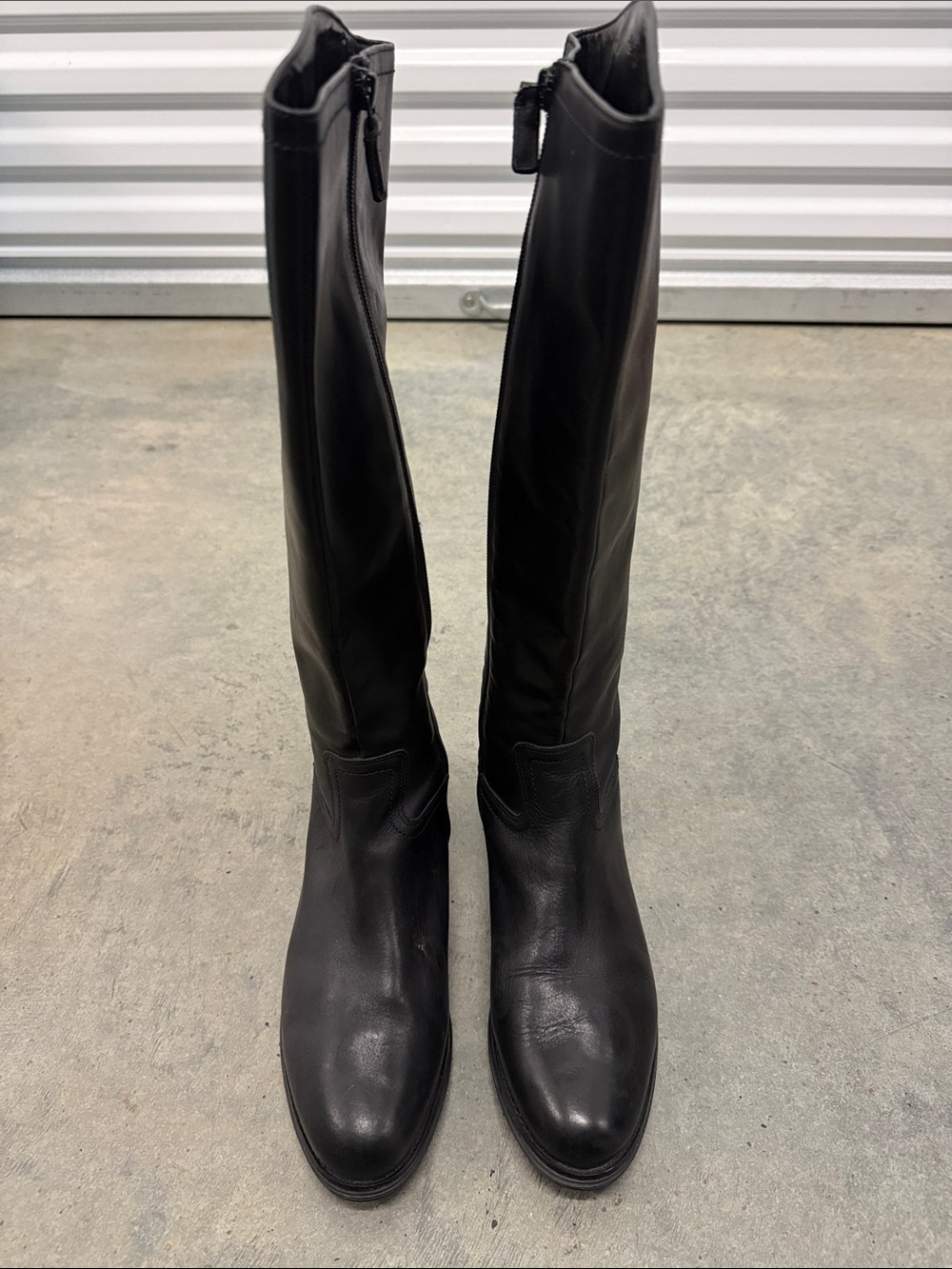 Classic Black Knee-High Leather Boots - Women's